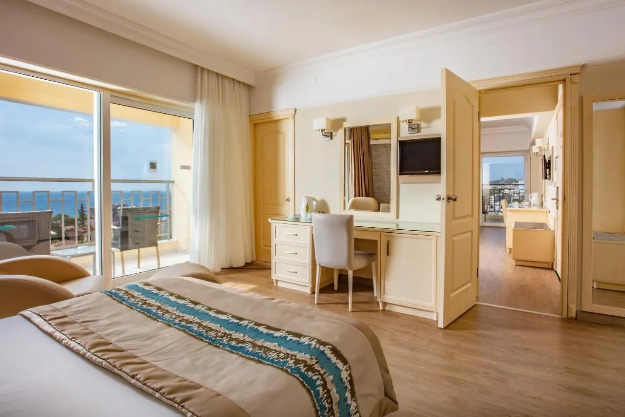 ****  Palmin Hotel Kuşadası Turkije