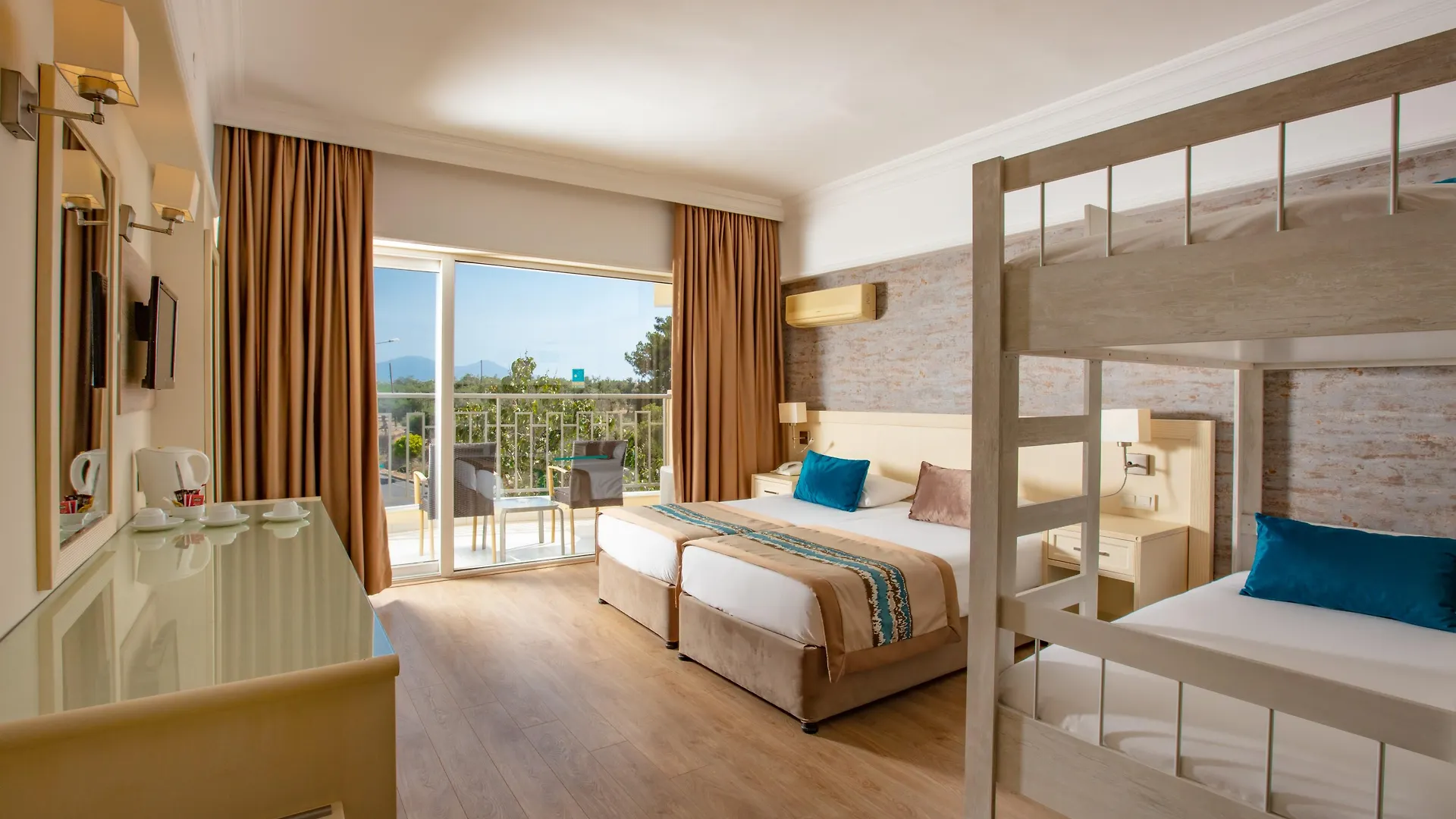 Palmin Hotel Kuşadası 4*,  Turkije